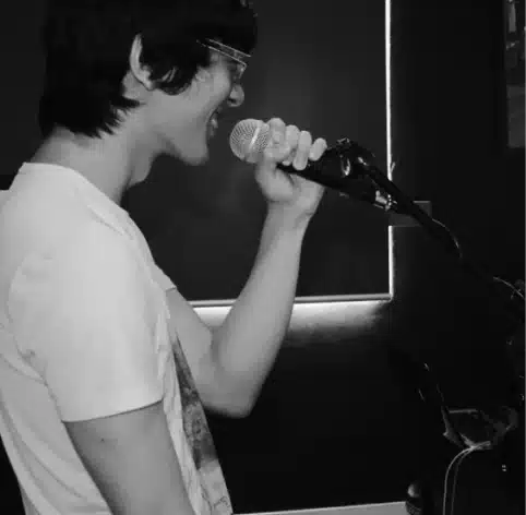 vocal-lessons-thesoundlab2_750x472_crop_left